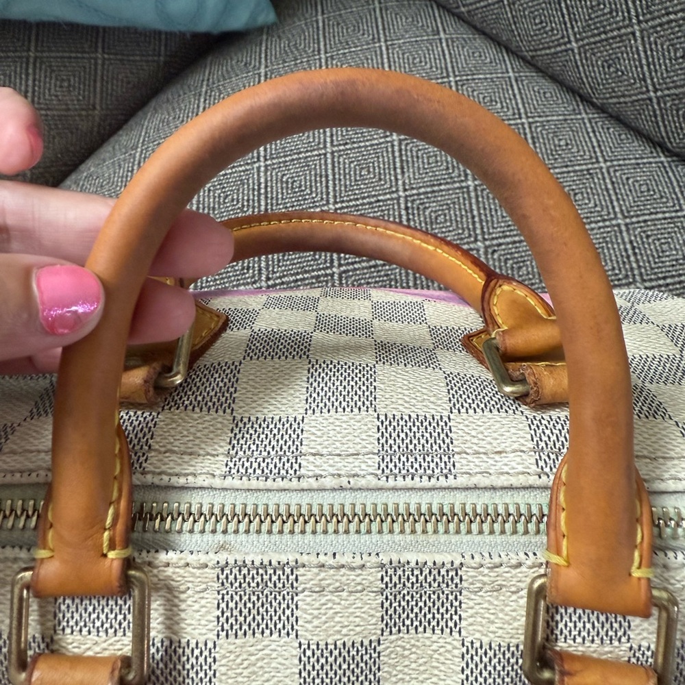Louis Vuitton custom painted Speedy 25 Damier Azur with pink accents - Picture 15 of 16